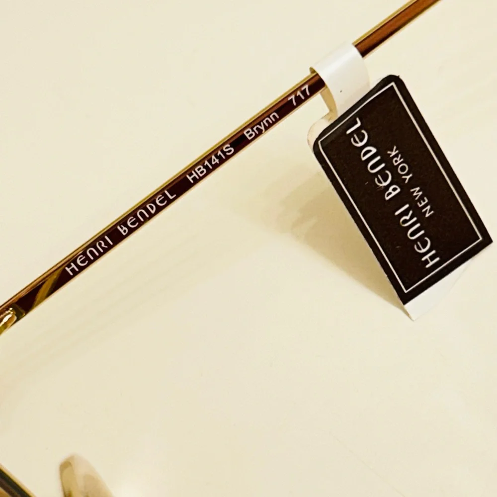 🔥EXTREMELY🔥 RARE Henri Bendel Brynn Gradient Aviator Sunglasses - Picture 6 of 14